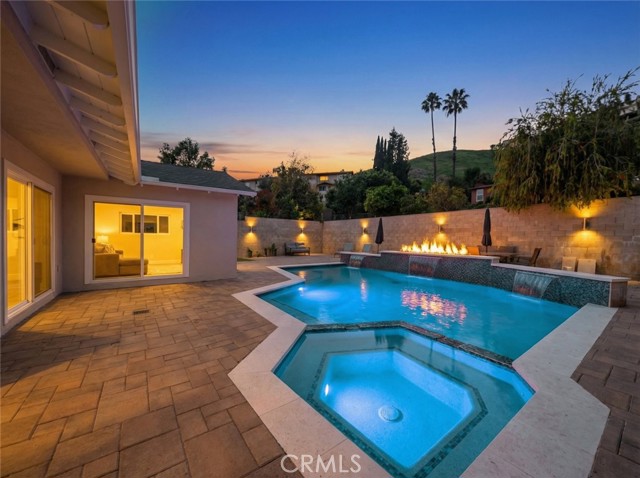 Detail Gallery Image 47 of 49 For 22247 De La Osa St, Woodland Hills,  CA 91364 - 4 Beds | 3 Baths