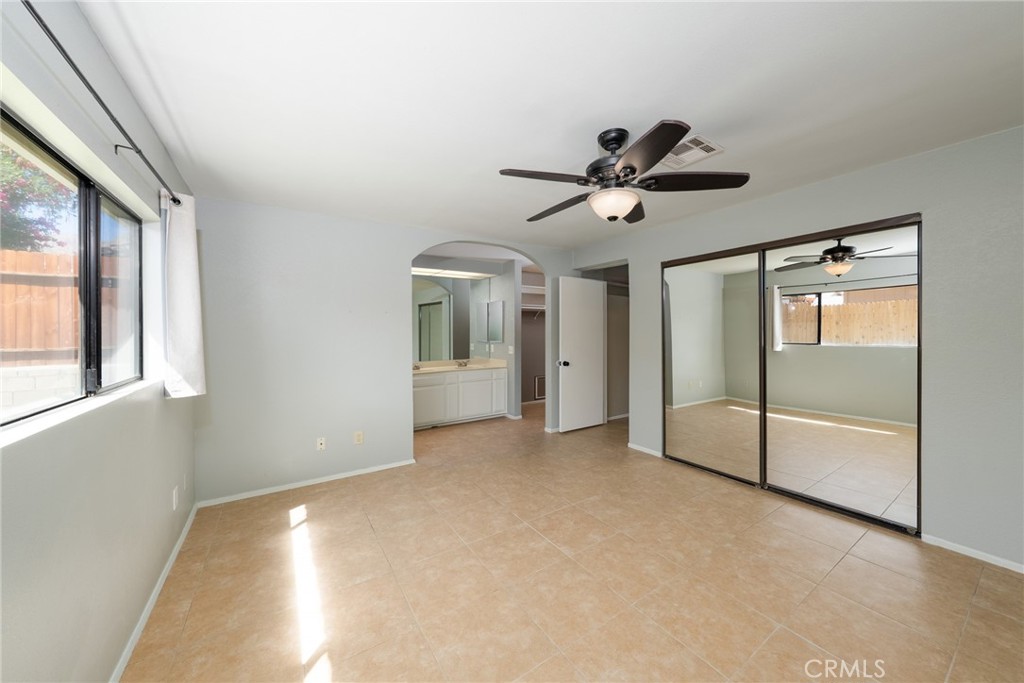 MLS #OC25215875 image #11