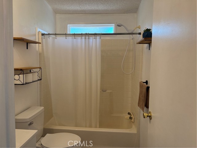 4060 Indian Peak Road, Mariposa CA: https://media.crmls.org/medias/2e45a73e-aee0-46ad-838b-f10060747a47.jpg