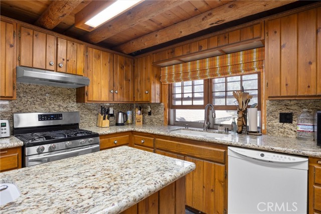 Detail Gallery Image 24 of 47 For 2712 Tirol Dr, –,  CA 93225 - 3 Beds | 2 Baths