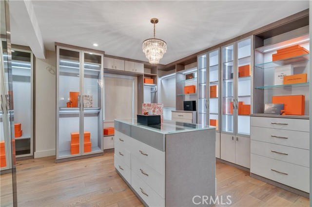 1812 Linda Vista Avenue, Pasadena CA: https://media.crmls.org/medias/2e461d0a-c024-4d2d-8c3d-5d77628e82f4.jpg