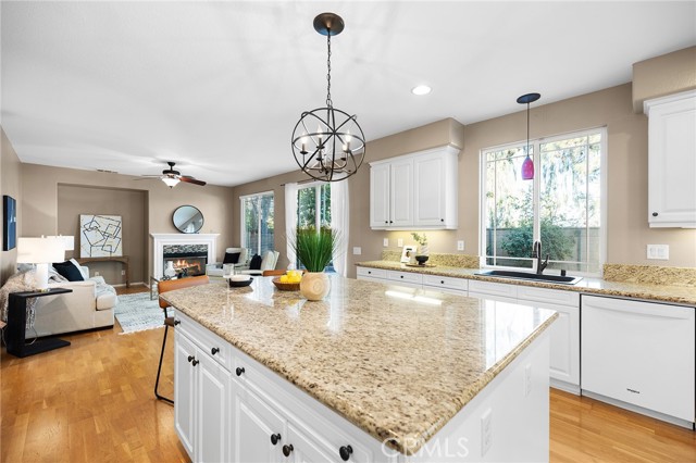 40090 Portsmouth Road, Temecula CA: https://media.crmls.org/medias/2e467ff6-d283-4981-ac90-653dc202355f.jpg