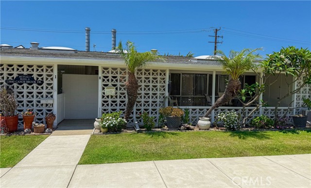 Detail Gallery Image 1 of 11 For 13840 Canoe Brook Dr. 6h,  Seal Beach,  CA 90740 - 2 Beds | 1 Baths