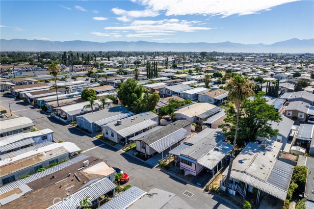 17225 Valley Boulevard, Fontana CA: https://media.crmls.org/medias/2e479566-2f14-4ef0-a5b0-0d414ddb26b1.jpg