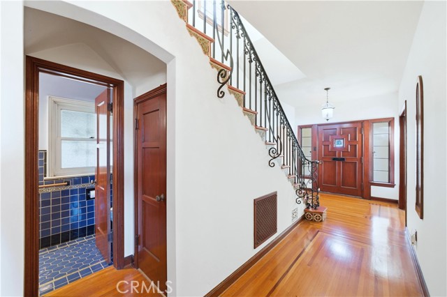 Detail Gallery Image 15 of 59 For 790 Santiago, Long Beach,  CA 90804 - 4 Beds | 4 Baths