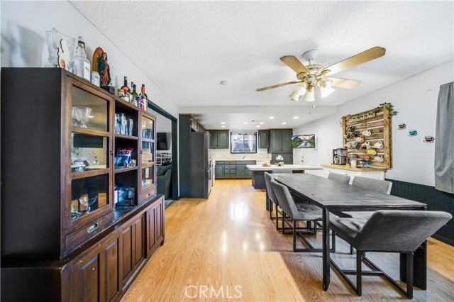 Detail Gallery Image 18 of 40 For 42290 Mayberry Ave, Hemet,  CA 92544 - 4 Beds | 2 Baths