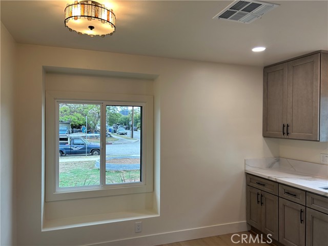 1102 Maxfield Street, Torrance CA: https://media.crmls.org/medias/2e48f65b-f87c-489e-90a5-8df93b0e7e73.jpg