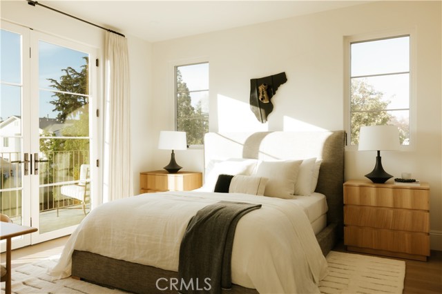 Detail Gallery Image 29 of 50 For 4748 Noble Ave, Sherman Oaks,  CA 91403 - 5 Beds | 5/1 Baths