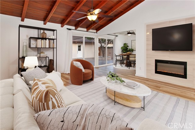 Detail Gallery Image 3 of 15 For 7710 Shoup Ave, West Hills,  CA 91304 - 3 Beds | 2 Baths