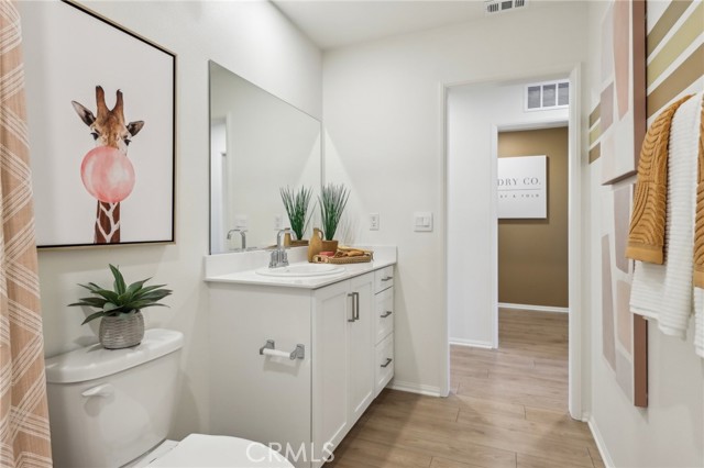 MODEL HOME