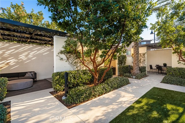 Detail Gallery Image 39 of 43 For 305 Carmona, Lake Forest,  CA 92630 - 3 Beds | 3/1 Baths