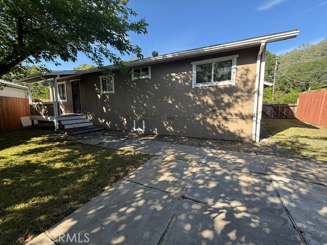 2911 Rancho Vista Dr, Lucerne CA: https://media.crmls.org/medias/2e4a6726-7ac2-4951-ab3c-3aea3b82b7b6.jpg