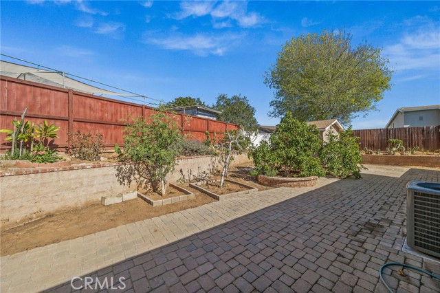 820 Cozy Court, Fallbrook CA: https://media.crmls.org/medias/2e4aaaa9-490a-4bb2-bac7-8161707cc9bb.jpg