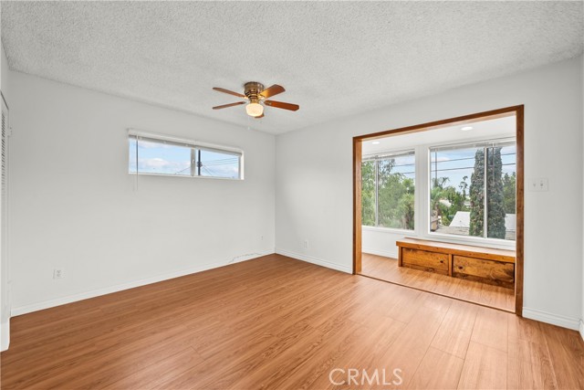 Detail Gallery Image 24 of 36 For 12619 Gladstone Ave, Sylmar,  CA 91342 - 4 Beds | 3 Baths