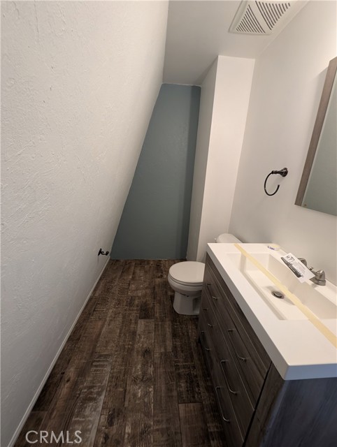 Detail Gallery Image 8 of 8 For 40221 Mill Creek, Big Bear Lake,  CA 92315 - 2 Beds | 1 Baths