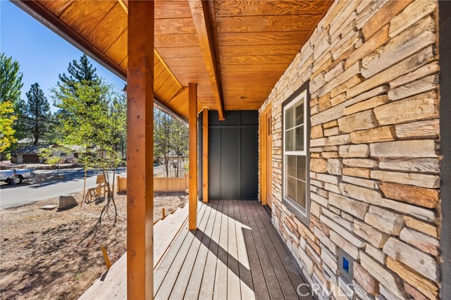 Detail Gallery Image 6 of 70 For 248 Oriole Dr, Big Bear Lake,  CA 92315 - 4 Beds | 3/1 Baths