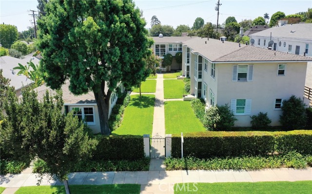 1513 1517 HUNTINGTON Drive, South Pasadena CA: https://media.crmls.org/medias/2e4c26d7-9bd3-4936-a732-9c092305a708.jpg