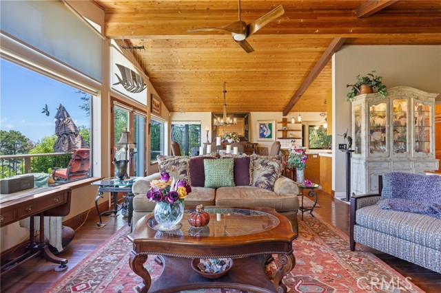 Detail Gallery Image 17 of 53 For 1760 Stuart St, Cambria,  CA 93428 - 3 Beds | 2 Baths