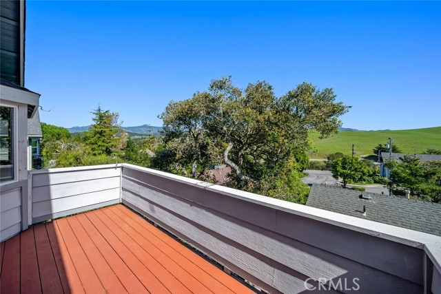Detail Gallery Image 8 of 59 For 2110 Mccabe Dr, Cambria,  CA 93428 - 3 Beds | 2/1 Baths