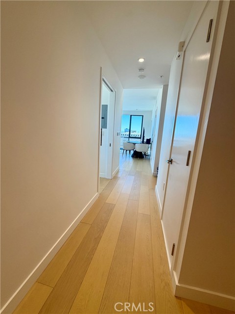 Detail Gallery Image 4 of 40 For 400 S Broadway #1703,  Los Angeles,  CA 90013 - 2 Beds | 2 Baths