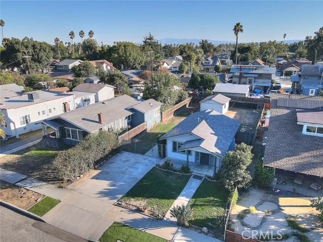 656 E Columbia, Pomona CA: https://media.crmls.org/medias/2e4ee8a8-f8c4-4d5f-834c-cb1246fce472.jpg