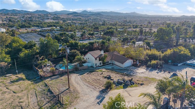 Image 34 of 40 For 18865 Nandina Avenue
