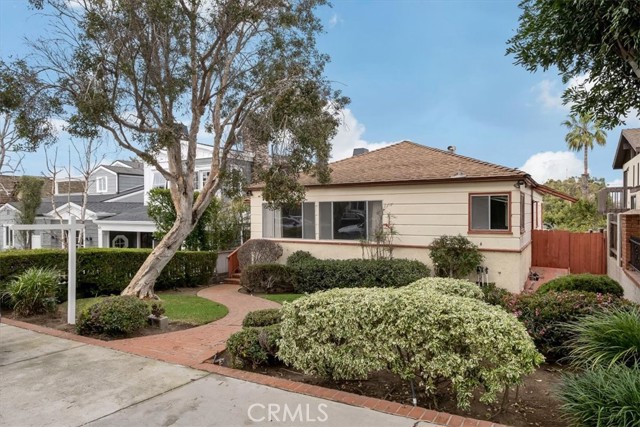 625 33rd Street, Manhattan Beach, California 90266, 3 Bedrooms Bedrooms, ,3 BathroomsBathrooms,Residential,Sold,33rd,OC21258370