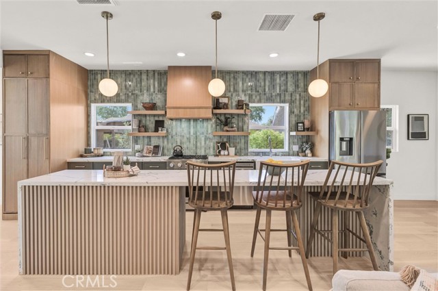 Front Image Thumbnail for CROC26065735