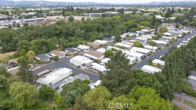 5250 Whispering Creek Drive, Santa Rosa CA: https://media.crmls.org/medias/2e4ff83e-42f5-4ea2-be77-41d575efa141.jpg