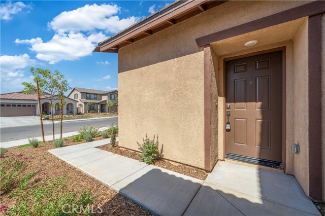 13840 Vantage Street, Moreno Valley CA: https://media.crmls.org/medias/2e500dca-812a-42ce-937f-95ce2a84e1dc.jpg
