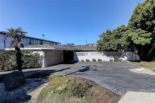 Listing Details for 601 9th Street, Manhattan Beach, CA 90266