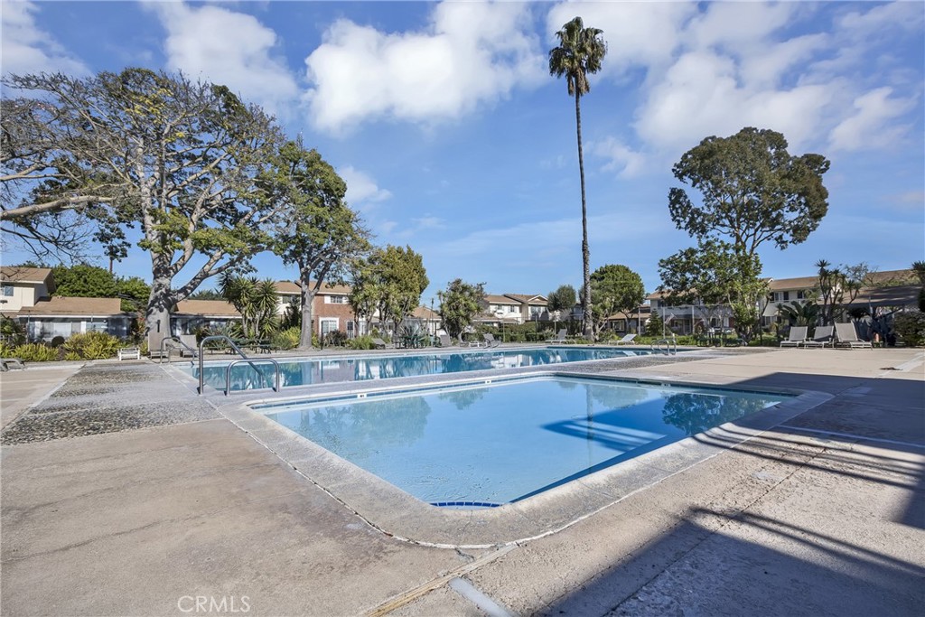 MLS #OC25280778 image #14