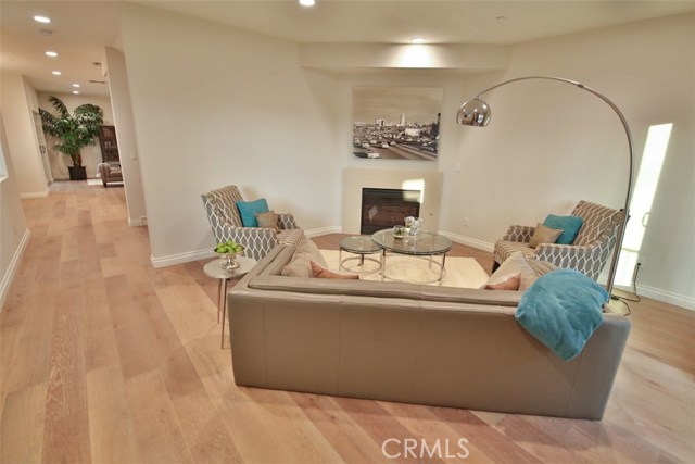 528 Francisca Avenue, Redondo Beach, California 90277, 4 Bedrooms Bedrooms, ,4 BathroomsBathrooms,Residential,Sold,Francisca,PV17030817