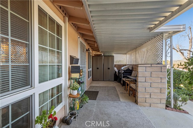 Detail Gallery Image 30 of 41 For 19160 Avenue of the Oaks #B,  Newhall,  CA 91321 - 2 Beds | 1 Baths