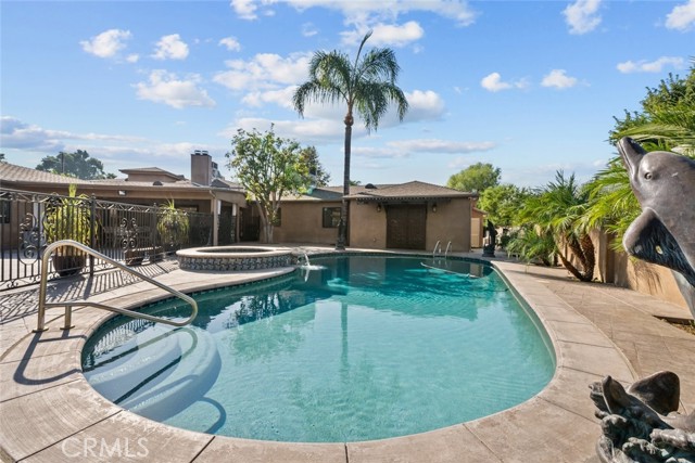 8817 Louise Avenue, Sherwood Forest CA: https://media.crmls.org/medias/2e52cab2-ec4d-455f-aa81-bd87ad8c37fb.jpg