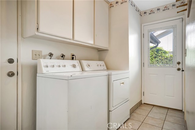 Detail Gallery Image 17 of 47 For 6716 Faust, West Hills,  CA 91307 - 5 Beds | 3 Baths