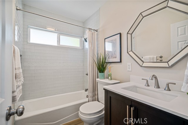 1414 W 13th Street, San Pedro CA: https://media.crmls.org/medias/2e532fdf-4021-4421-ad30-ddb4e9621cb9.jpg