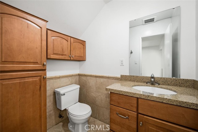 Detail Gallery Image 18 of 40 For 8798 Valley View #B,  Buena Park,  CA 90620 - 2 Beds | 1/1 Baths