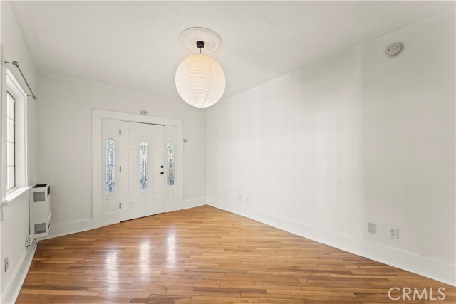 Detail Gallery Image 5 of 15 For 1069 Laguna Ave, Echo Park,  CA 90026 - 1 Beds | 1 Baths