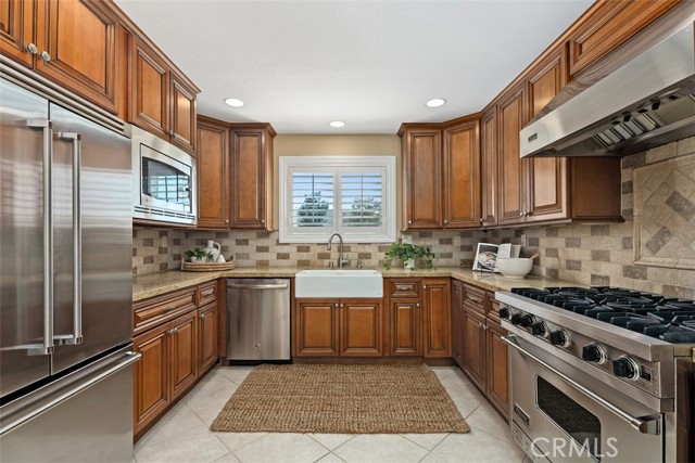 Detail Gallery Image 13 of 33 For 3831 Wisteria St, Seal Beach,  CA 90740 - 4 Beds | 3 Baths