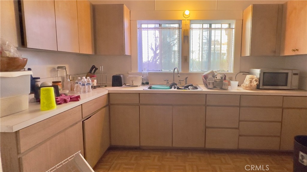 MLS #WS25065101 img 4