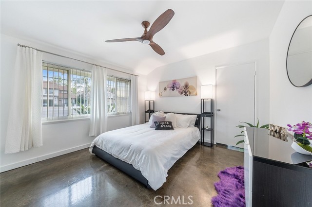 Detail Gallery Image 9 of 15 For 22349 Vanowen, Canoga Park,  CA 91303 - 3 Beds | 2 Baths