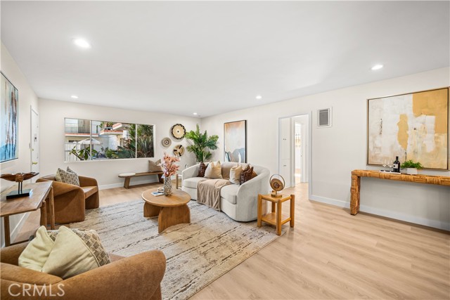 127 North Eucalyptus Avenue, 4 photo 8
