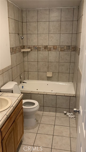 Image 2 of 13 For 17506 Sandlake Avenue