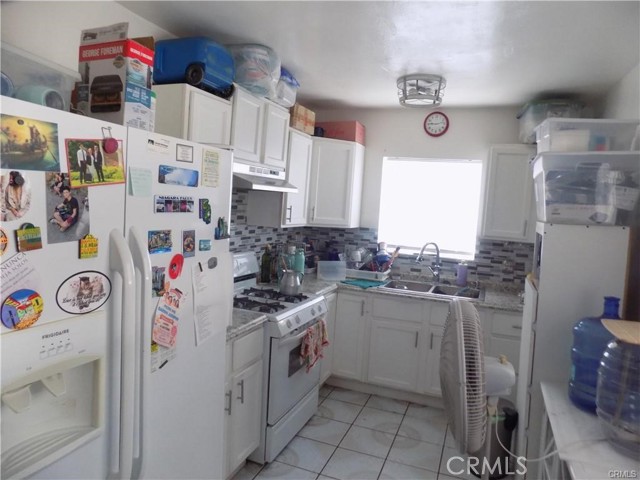 9896 Cypress Avenue, Fontana CA: https://media.crmls.org/medias/2e56603e-3039-4119-8364-da6395f8d18b.jpg