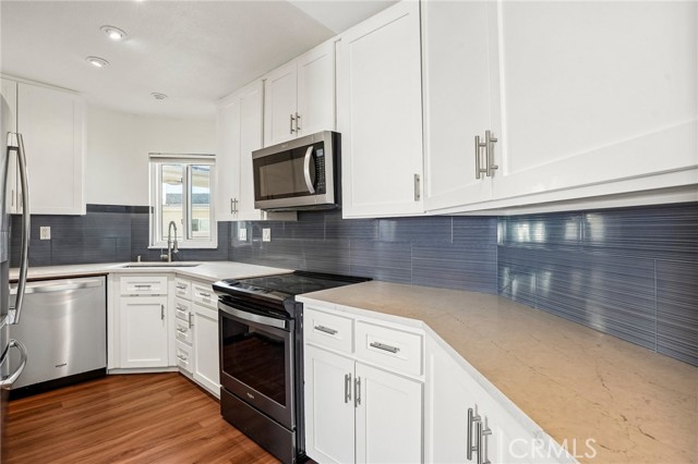 1108 Camino Real, Redondo Beach, California 90277, 3 Bedrooms Bedrooms, ,1 BathroomBathrooms,Residential,For Sale,Camino Real,SB26060949