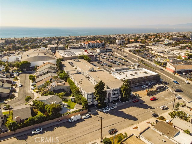 2411 Prospect Avenue, Hermosa Beach, California 90254, 1 Bedroom Bedrooms, ,1 BathroomBathrooms,Residential,Sold,Prospect,SB21240555