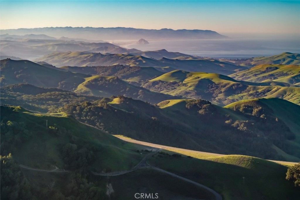 https://media.crmls.org/medias/2e57955f-119a-458d-b894-f7de2aa8edac.jpg?preset=X-Large