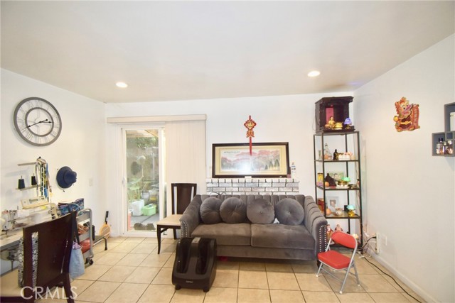 12828 Ramona Boulevard, Baldwin Park CA: https://media.crmls.org/medias/2e5803cc-f55c-4802-8097-ee87fec3829a.jpg