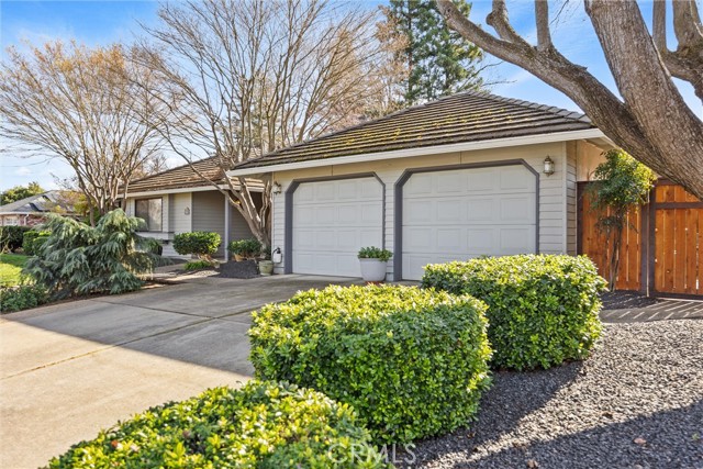 Detail Gallery Image 3 of 51 For 529 Countryside Ln, Chico,  CA 95973 - 4 Beds | 2/1 Baths